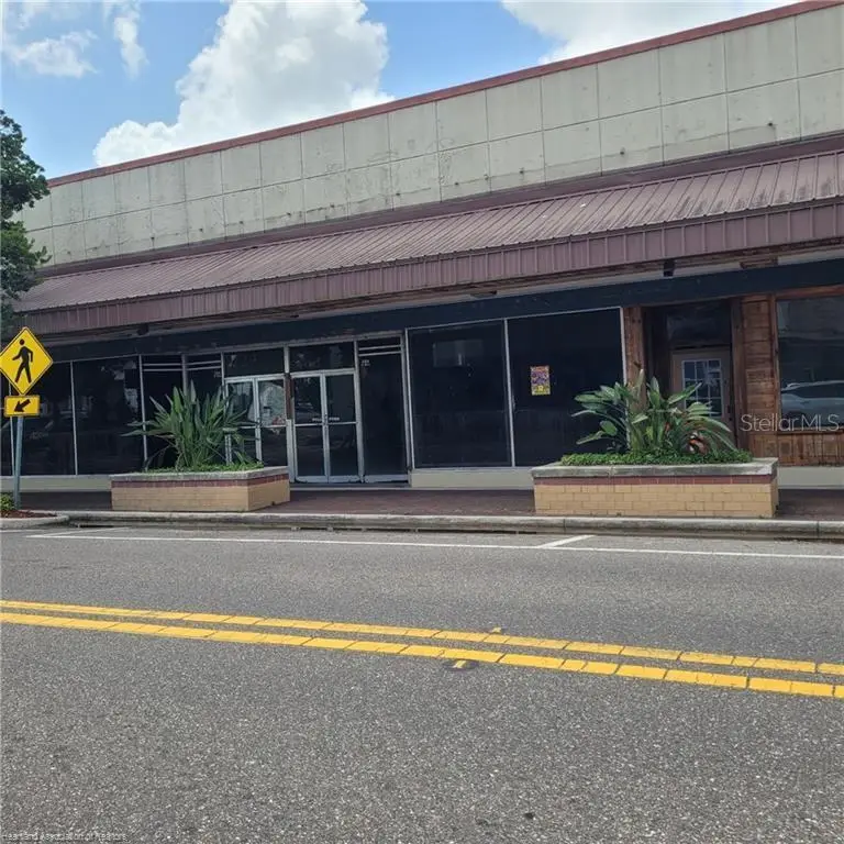 121 W Main St, FL
