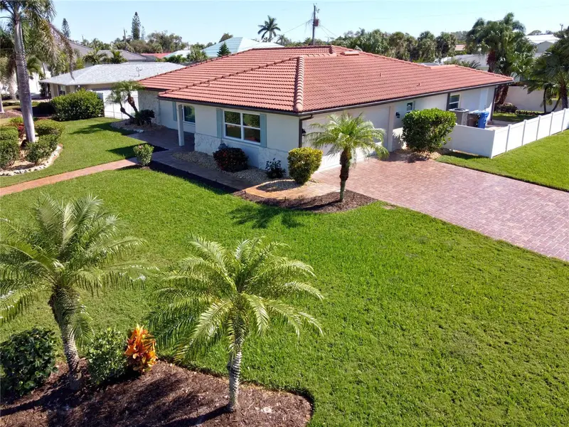 431 Villas Dr, FL