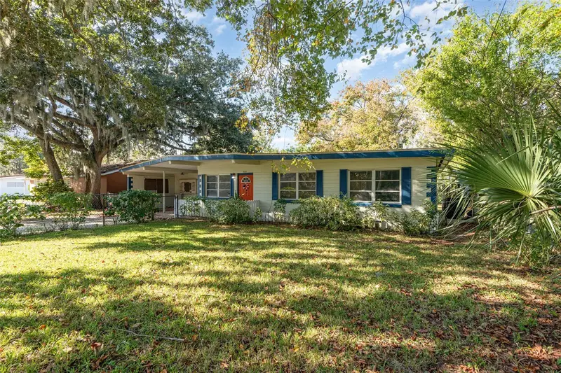 664 8th St, FL