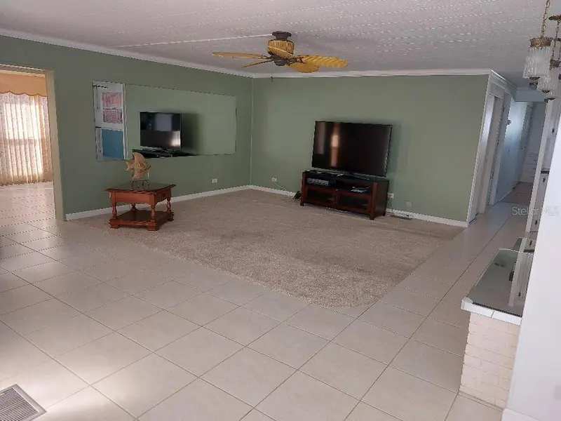 269 Salem Ave #9, FL
