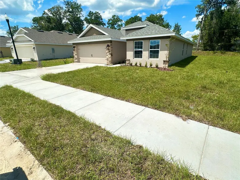 4635 Ne 32nd Pl, FL