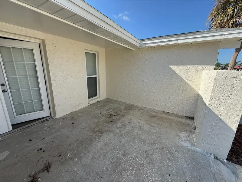 6104 Seabreeze Dr, FL