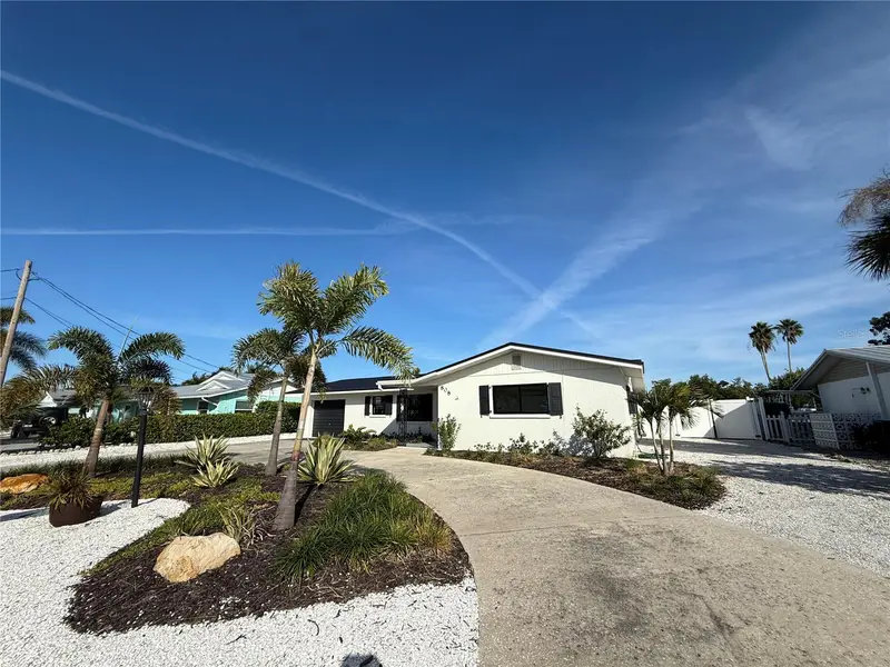 808 25th Ave W, FL