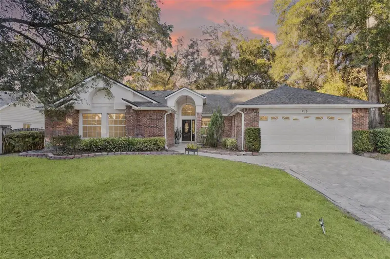720 Swaying Pine Way, FL