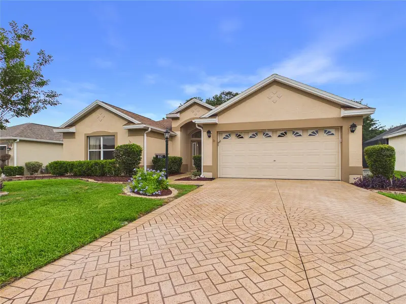 817 Oak Forest Dr, FL