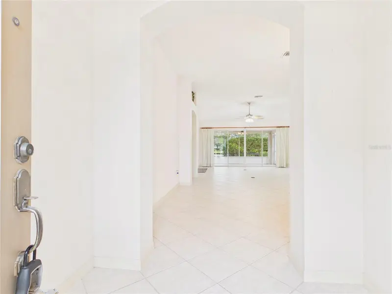 817 Oak Forest Dr, FL