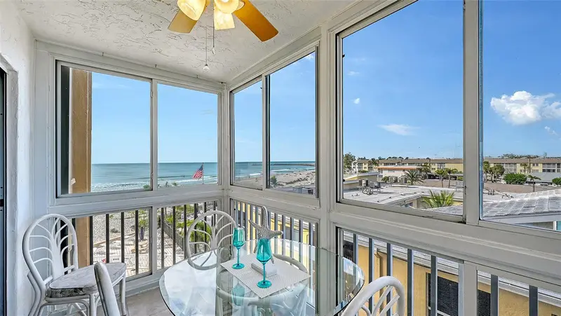 1255 Tarpon Center Dr #414, FL
