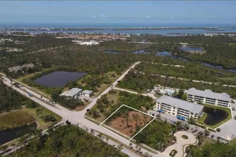 326 Rotonda Blvd W, FL