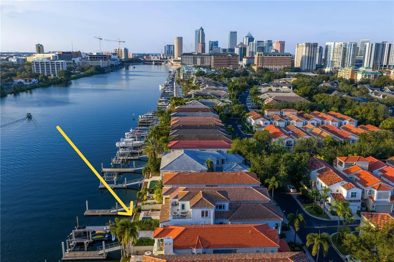 1037 Royal Pass Rd, FL
