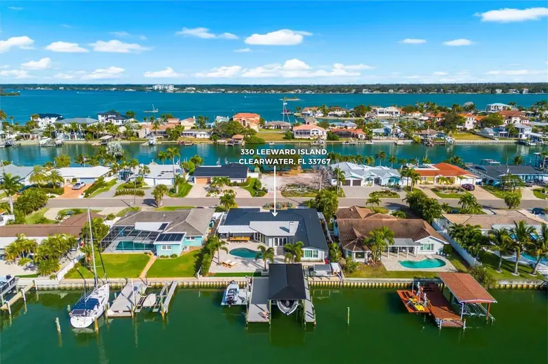 330 Leeward Is, FL
