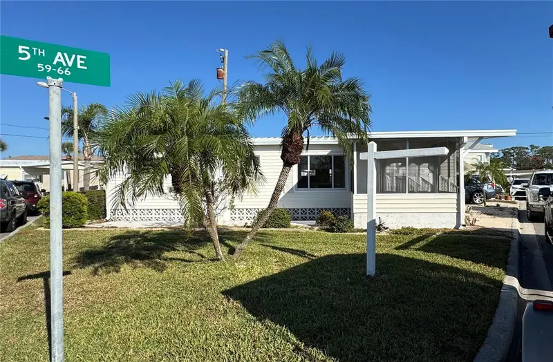 61 5th Avenue, FL