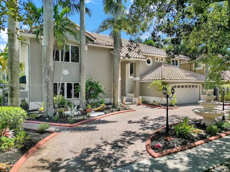 15945 Nw 82nd Ct, FL
