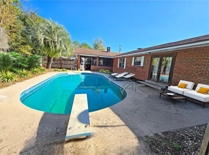 12046 Us-301, FL