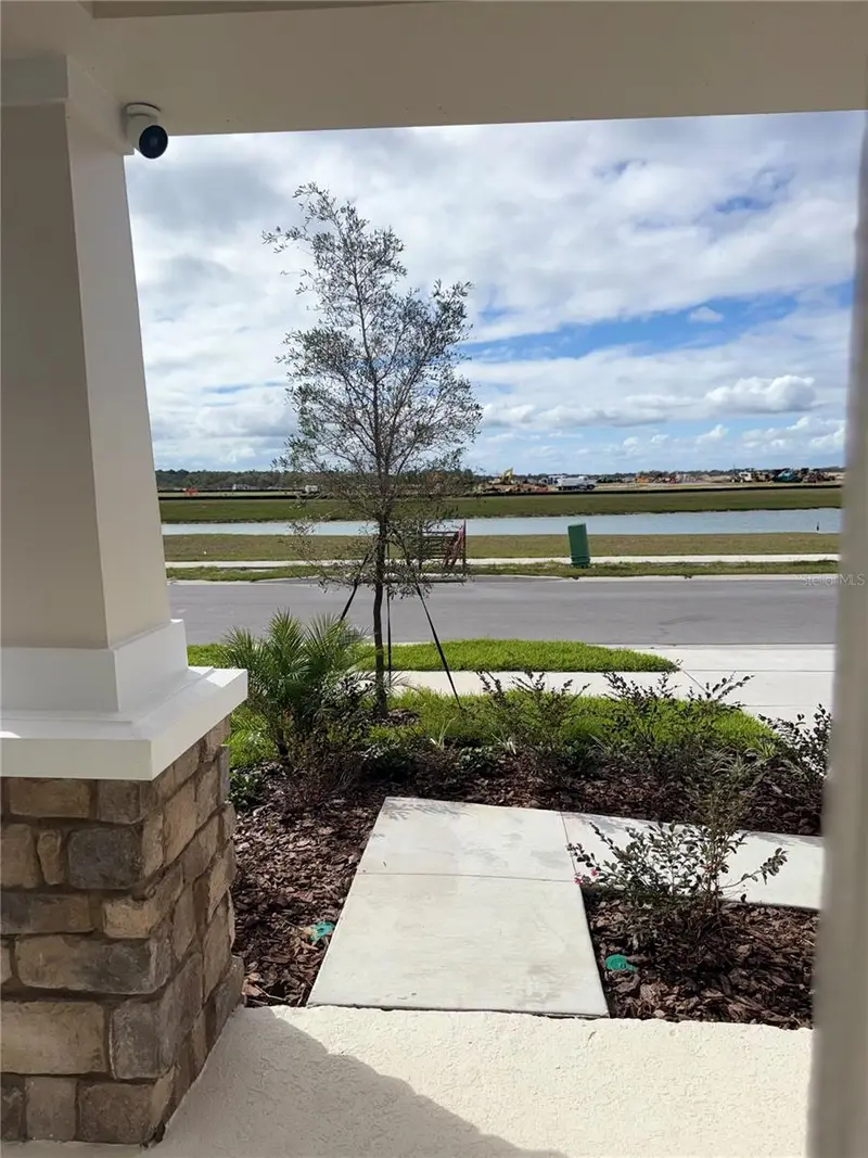 1326 Deepwater Cir, FL