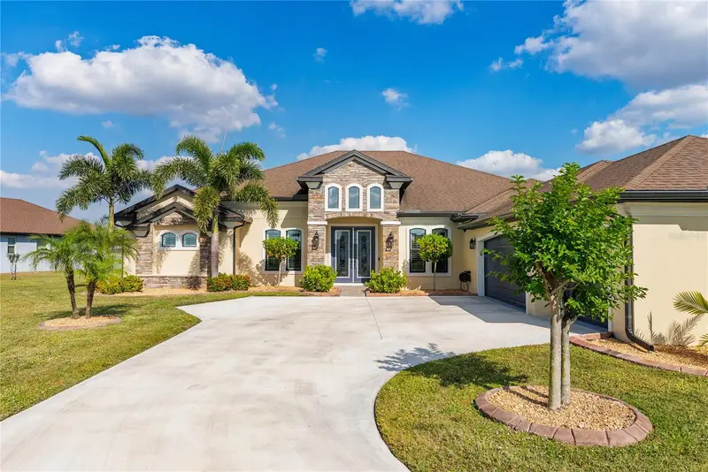 5219 Lake Venice Dr, FL