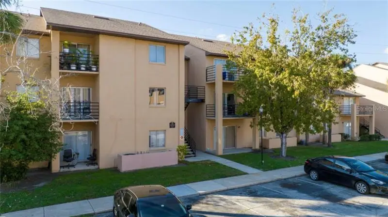 5226 Via Hacienda Cir #A313, FL