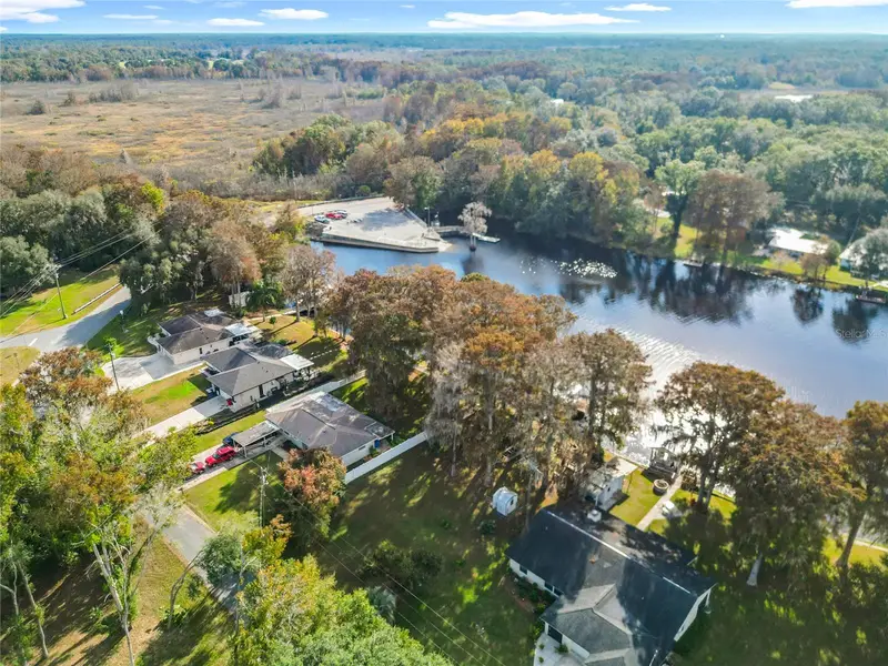 7686 S Crescent Loop, FL