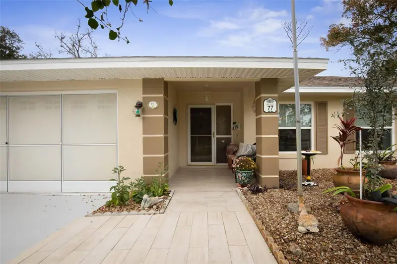 77 Westover Ln, FL