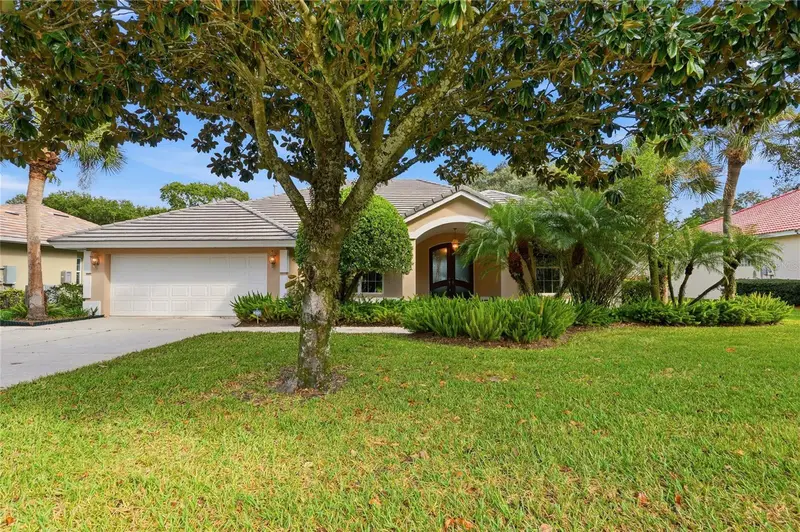108 Lake Region Blvd N, FL