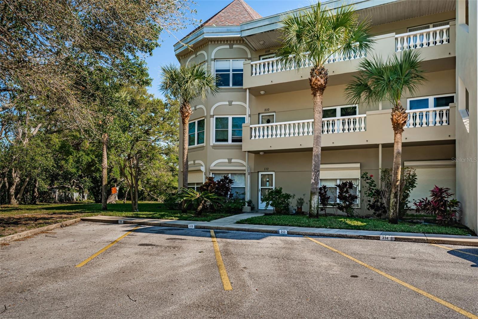 2019 Utopian Dr W #310, FL