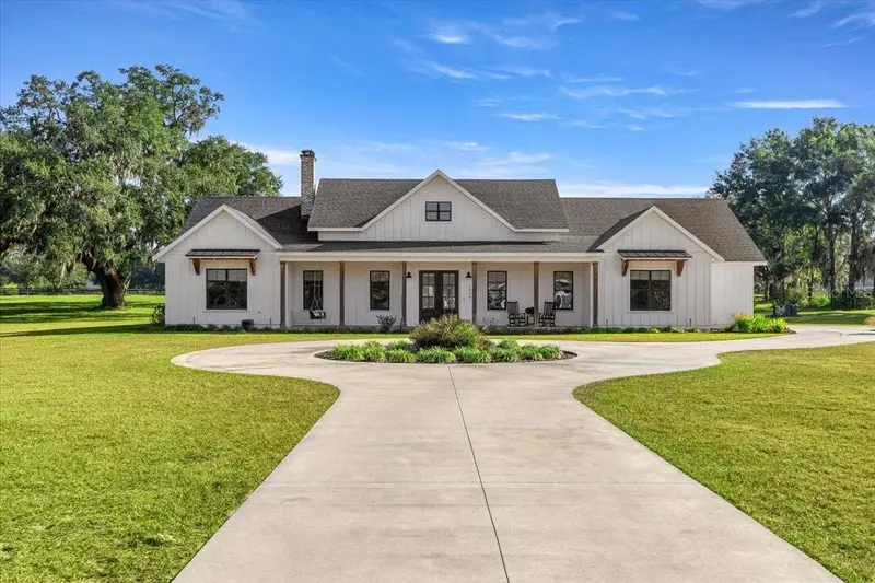 10561 Ne 104th Cir, FL