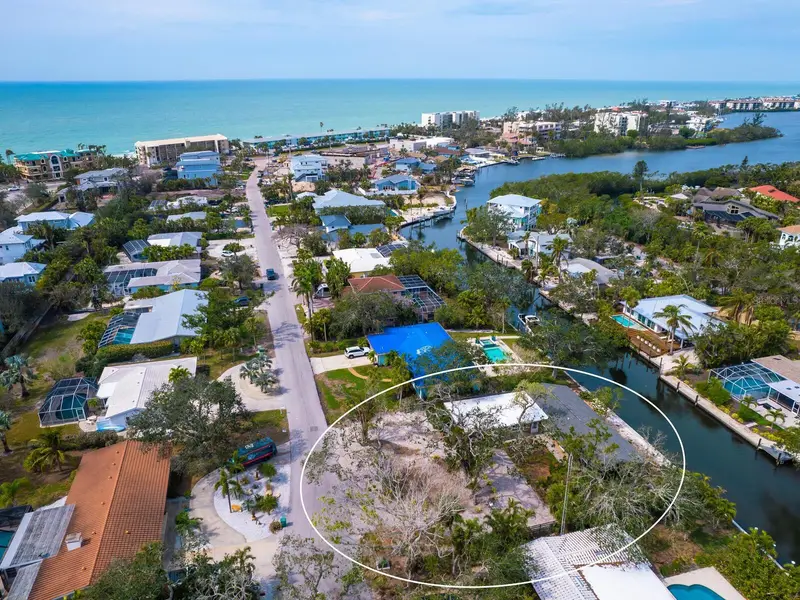 615 Buttonwood Dr, FL