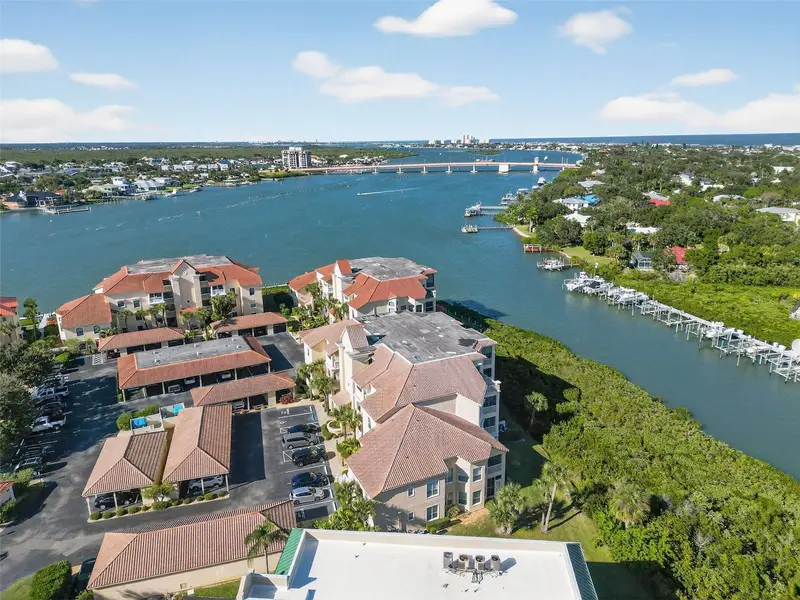 434 Bouchelle Dr #304, FL