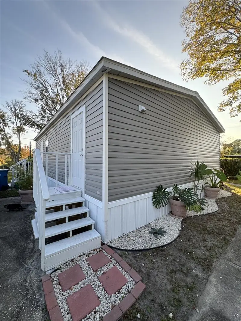 1111 Avenue G, FL