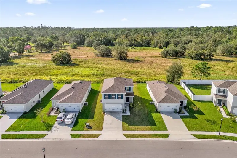 718 Eagle Landing Blvd, FL