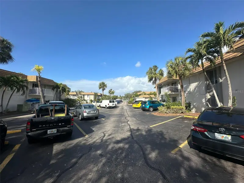 1830 Maravilla Ave #713, FL