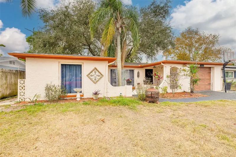 3322 Fairmount Dr, FL