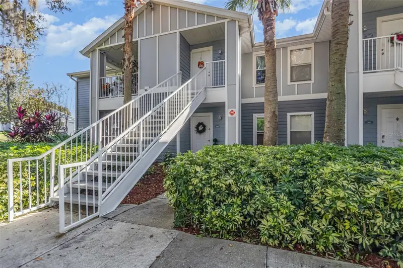 712 Secret Harbor Ln #104, FL