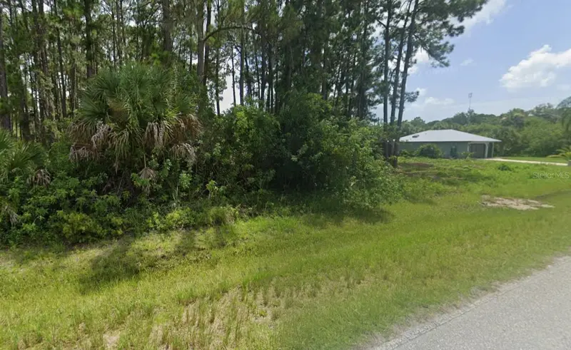 12203 Chamberlain Blvd, FL