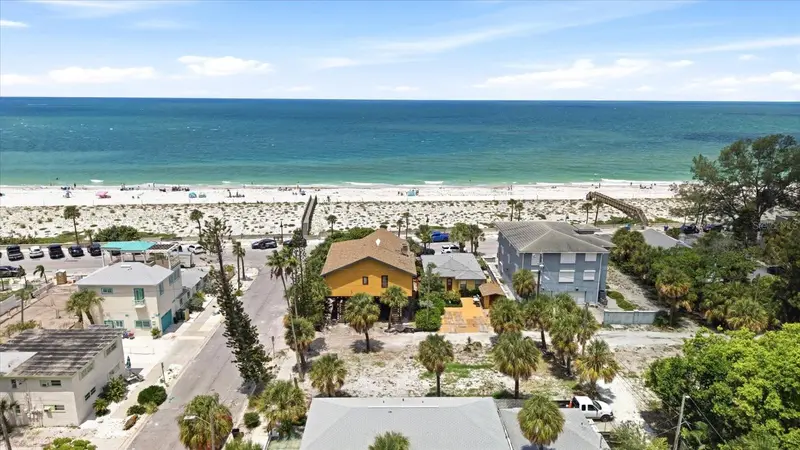 113 3rd Ave, FL