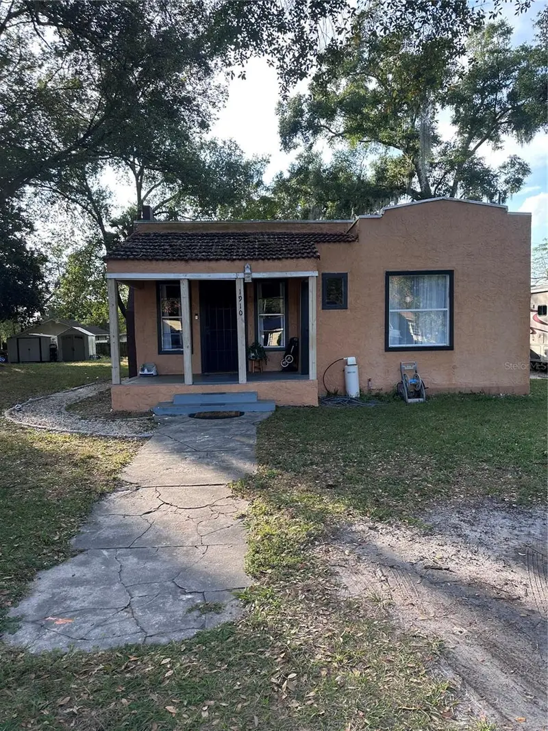 1910 William Clark Ave, FL