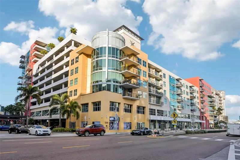 1208 E Kennedy Blvd #616, FL
