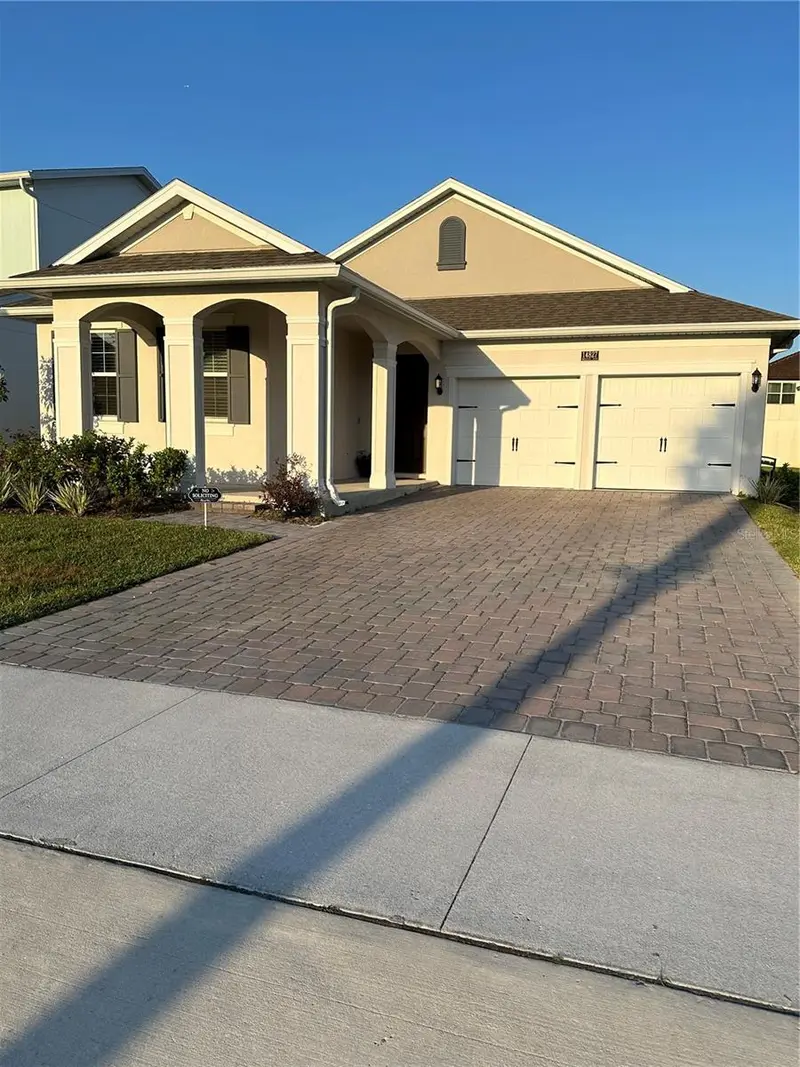 14827 Milfoil Ave, FL
