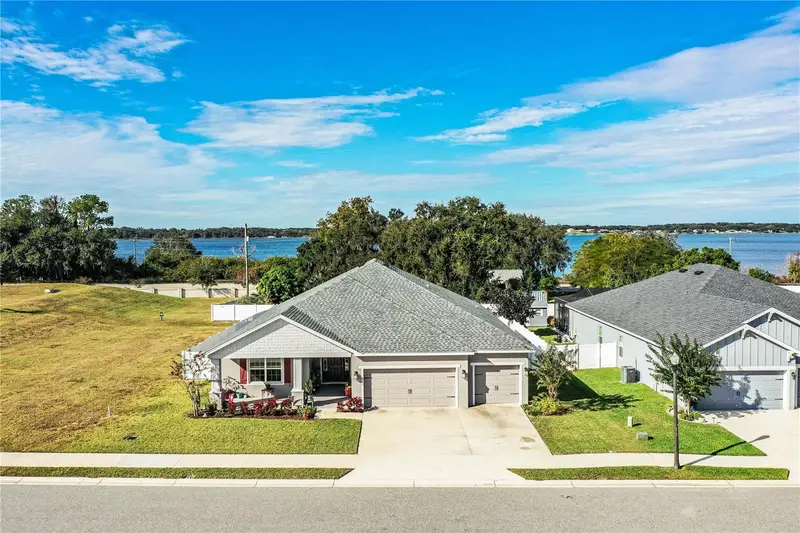 261 Walkers Point Dr, FL