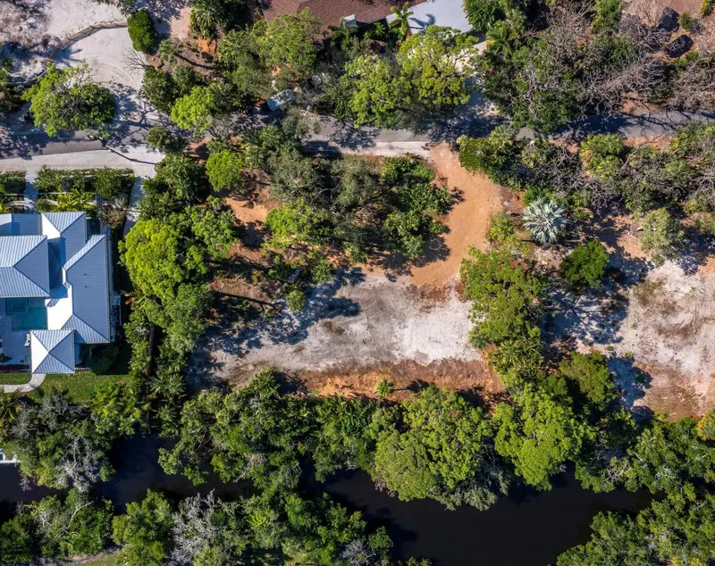 7233 Pine Needle Rd, FL
