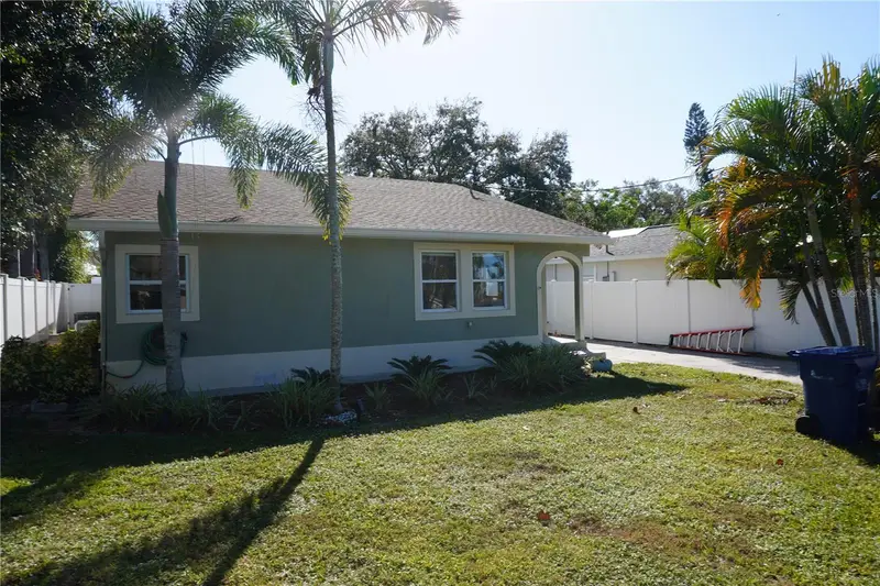2436 Arapaho St, FL