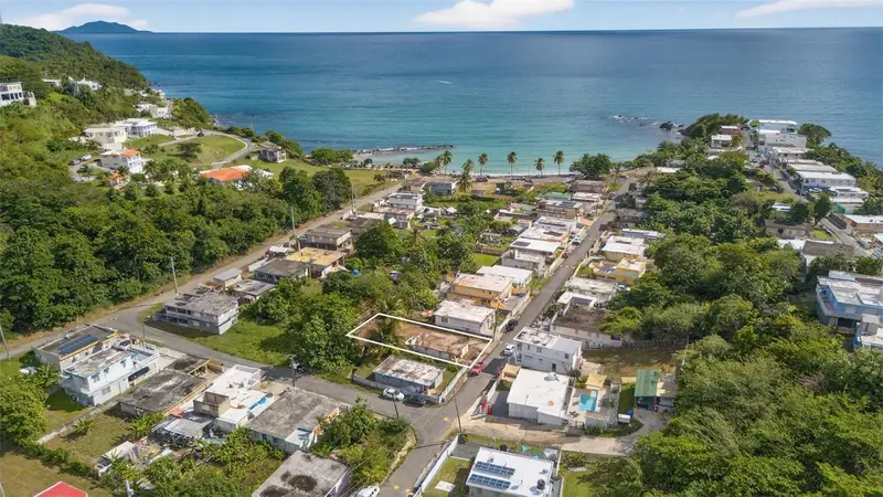 Comm. Hucares 119, PR