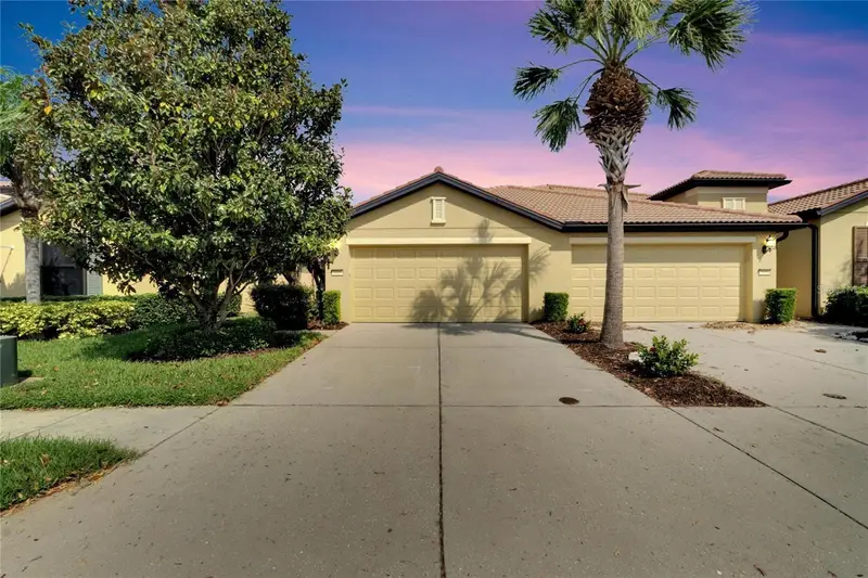 5648 Sunset Falls Dr, FL