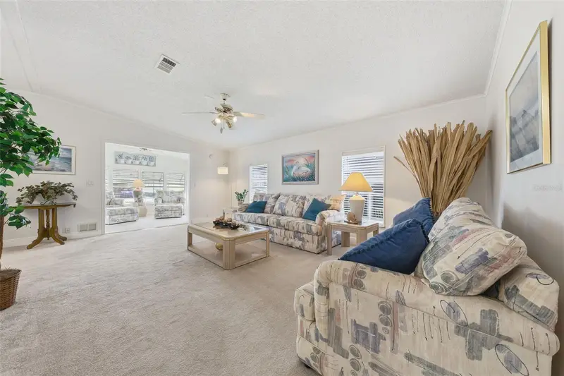 243 Douglas Park Ave, FL