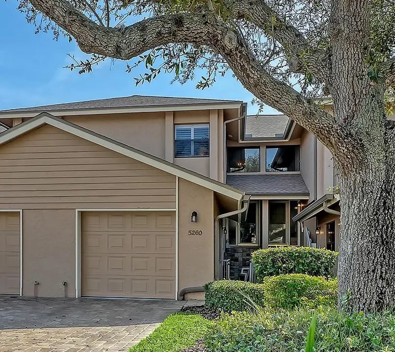 5260 Heron Way #202, FL