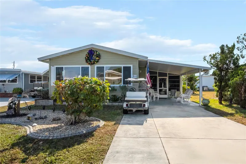 533 Fleetwood St, FL