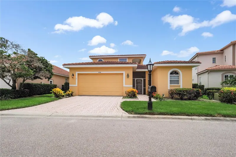 4541 Murcia Blvd #11, FL