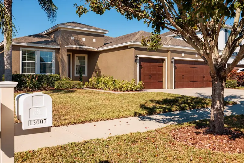 13607 Artesa Bell Dr, FL