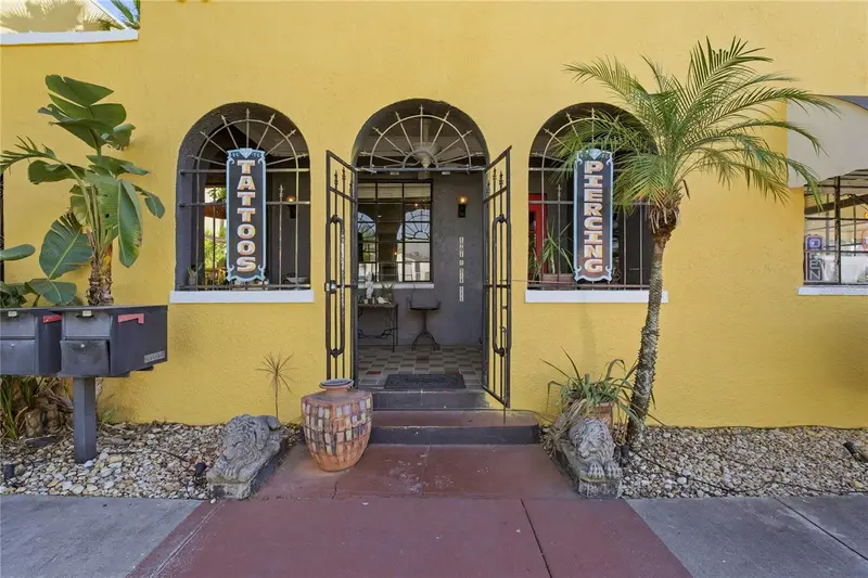1901 E 5th Ave, FL