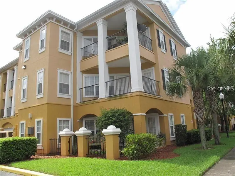 3593 Conroy Rd #421, FL