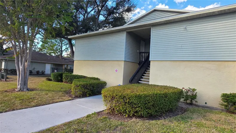 206 Berry Tree Pl #206, FL